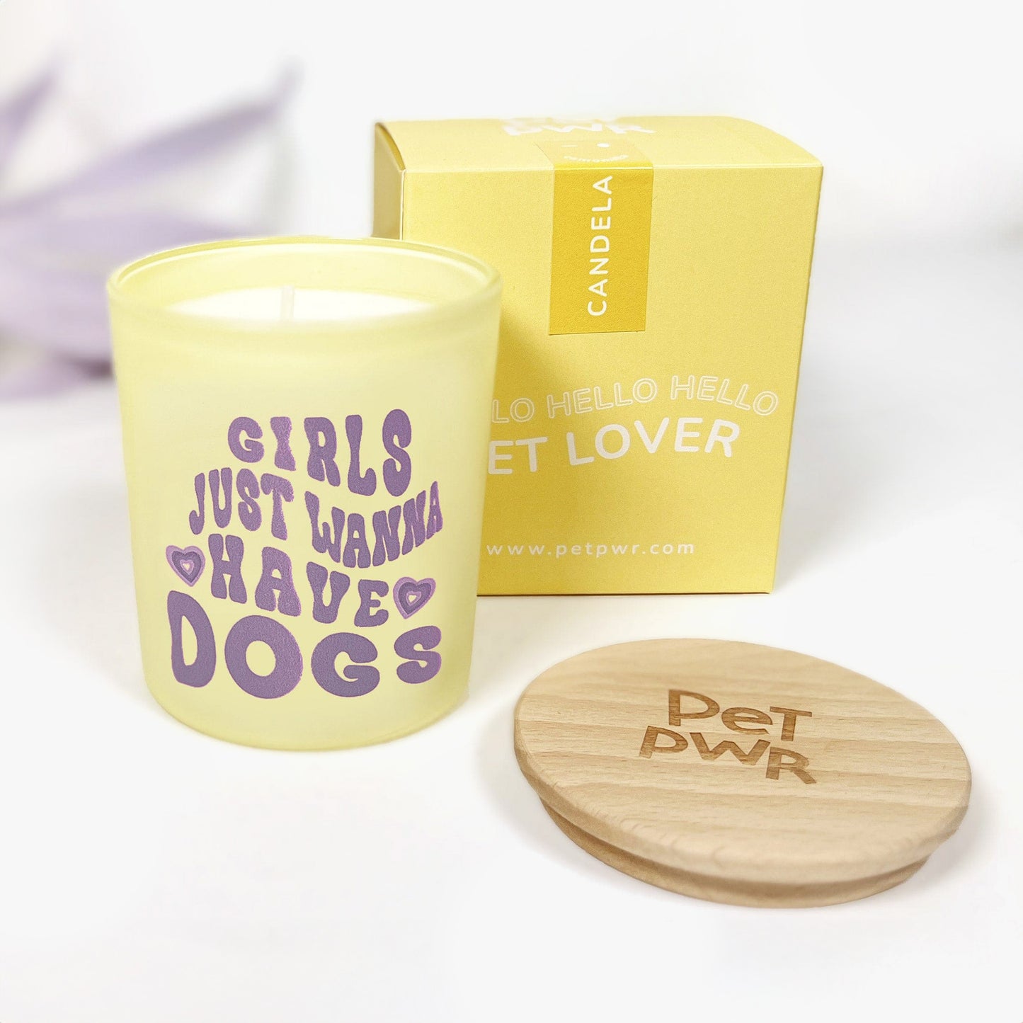 Sojų vaško žvakė su ramunėlių aliejais – Girls just wanna have dogs
