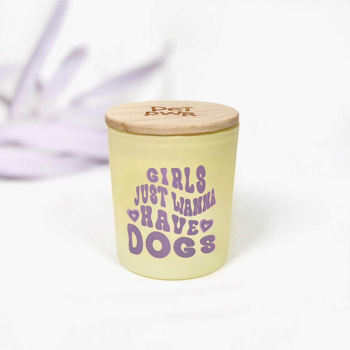 Sojų vaško žvakė su ramunėlių aliejais – Girls just wanna have dogs